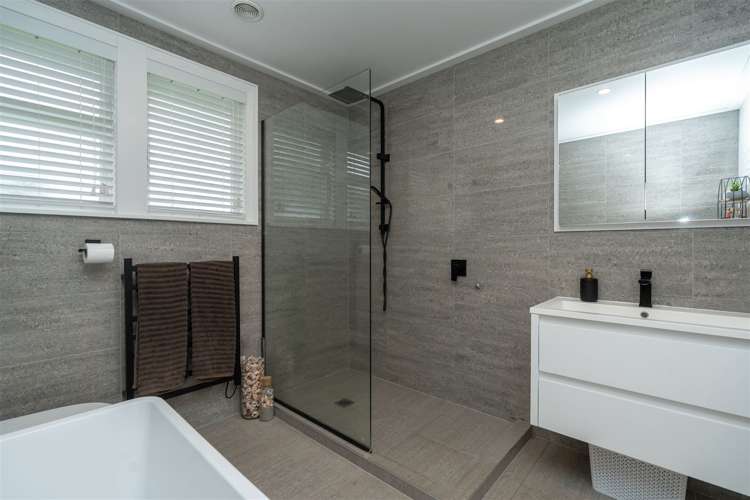 4 Robertson Place Rukuhia_10