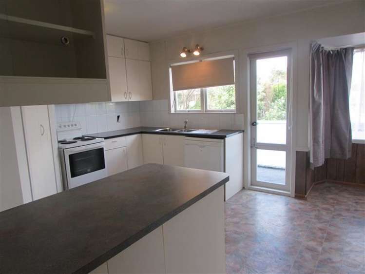 5 Barker Rise Northcross_11