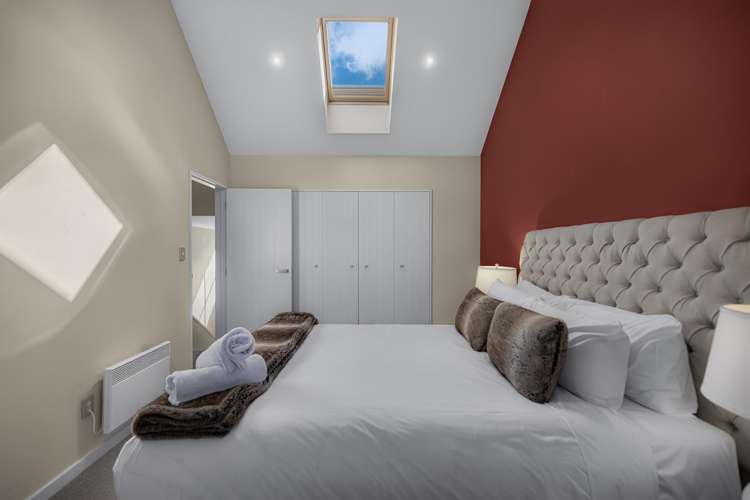 105 Goldfield Heights Queenstown_17