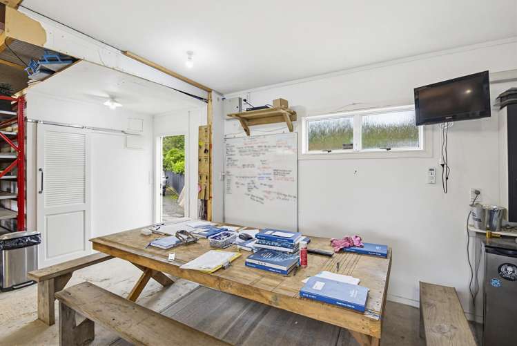 7-8/11 Hurley Road Paraparaumu Beach_5