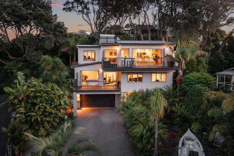 31a Ocean View Road Hatfields Beach_3