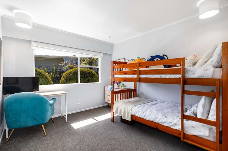 19 Rossport Street Johnsonville_23