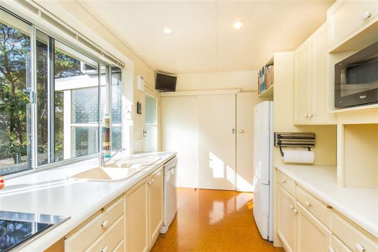 42 Tui Glen Road Birkenhead_9