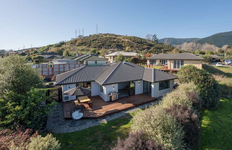 46 Ngawhatu Road Stoke_18