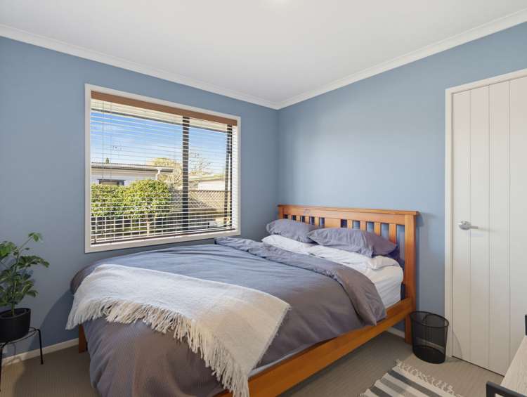 15 Stonebridge Park Drive Holdens Bay_18