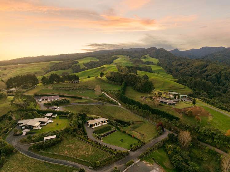 6 Tiwarawara Lane Pirongia_29