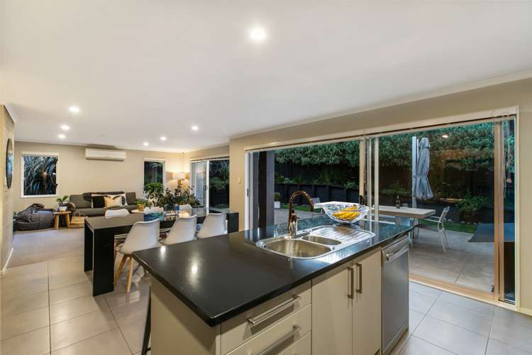 14 Chateau Rise Flat Bush_4