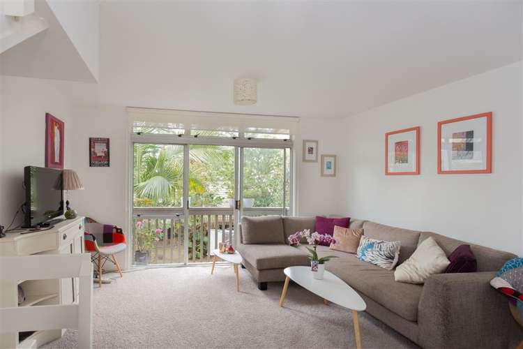 11/6 Schofield Street 10031_0