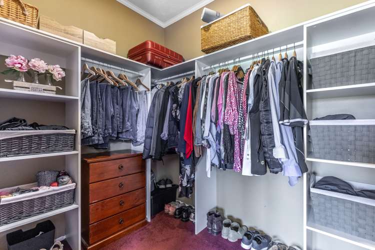 64 Winton Wreys Bush Highway Winton_12