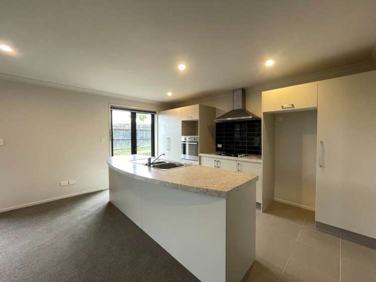 63 Sunningdale Street Wattle Downs_2