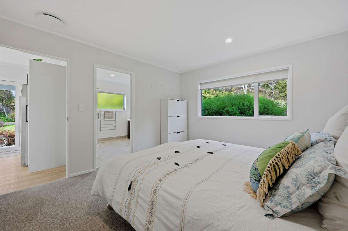 812 Inland Road_5