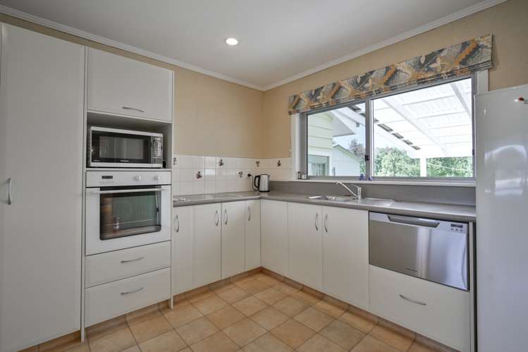 7 St Andrews Road Havelock North_5