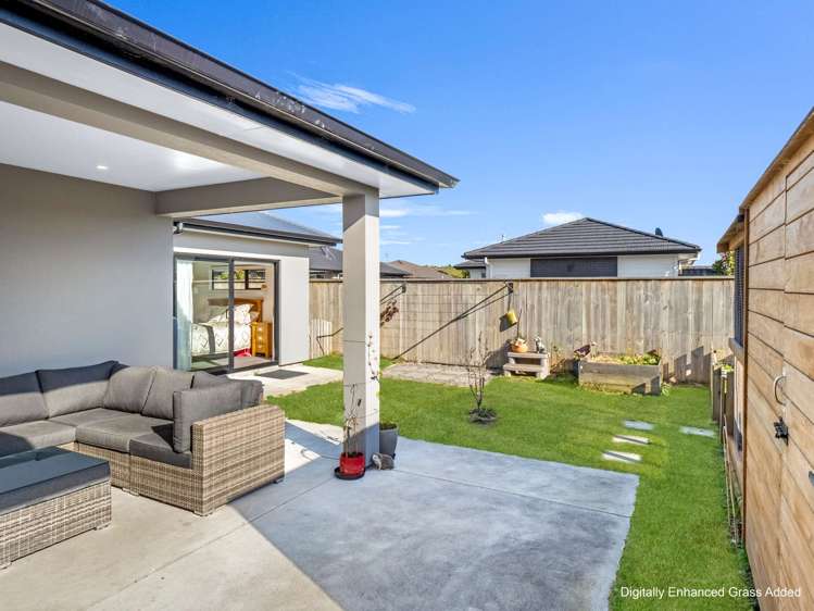 6 Simon Street Tawhero_22