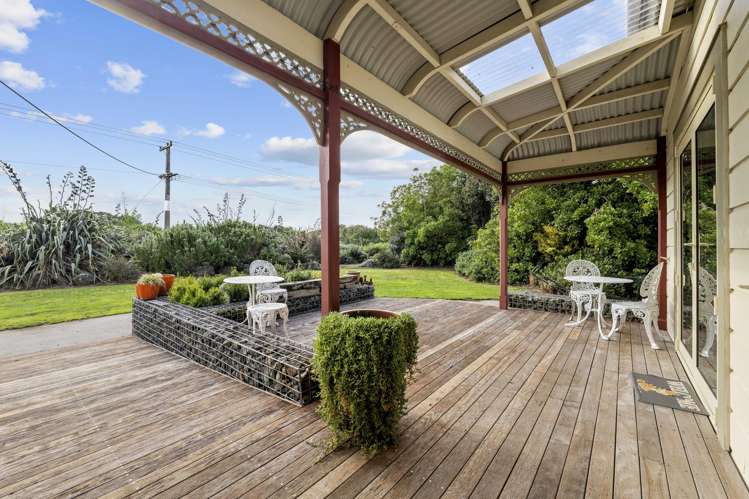 2071 South Road Otakeho_21