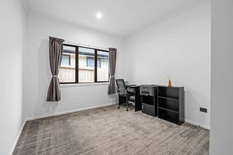 1 Waireka Road Rototuna North_19