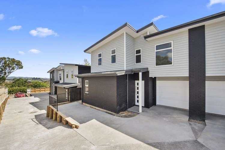 2/120 Horsham Downs Road 2612_4
