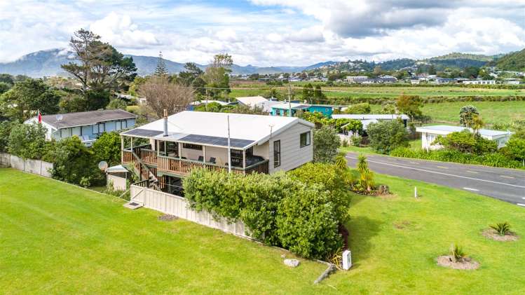 98 Ocean Beach Road Tairua_18