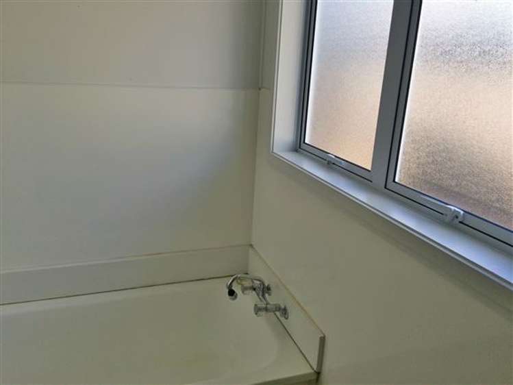 1/210 Moore Street Howick_14