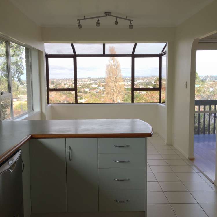 100 Ravenwood Drive Forrest Hill_4