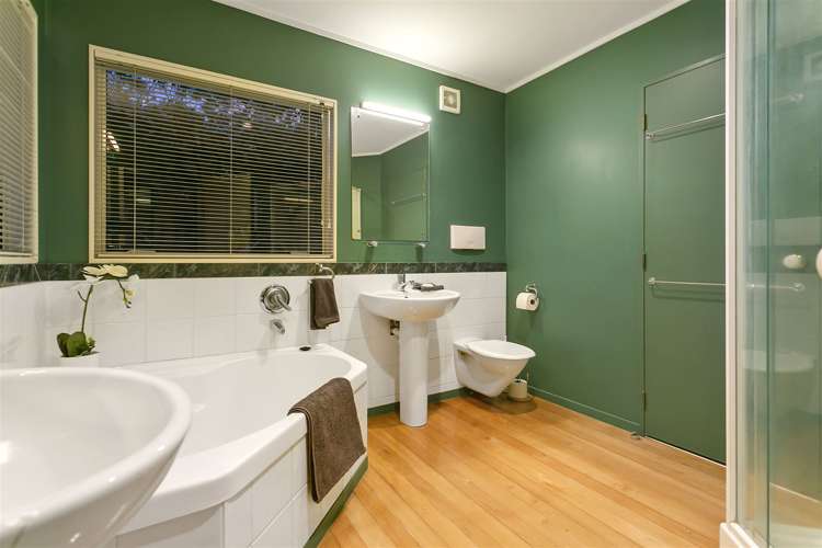 2/74 Braemar Road Castor Bay_15