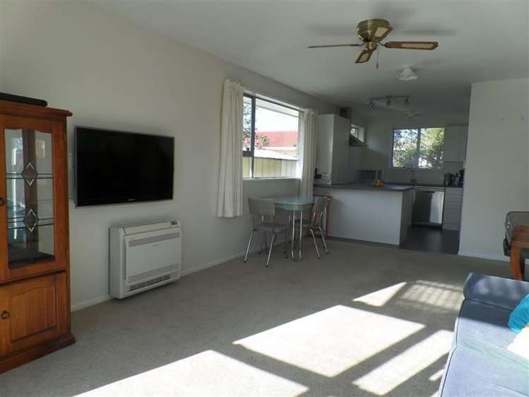 1/177a Grimseys Road Redwood_3