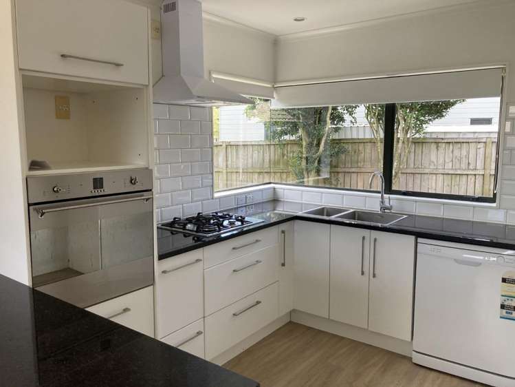 17 Hastings Place 500063_4