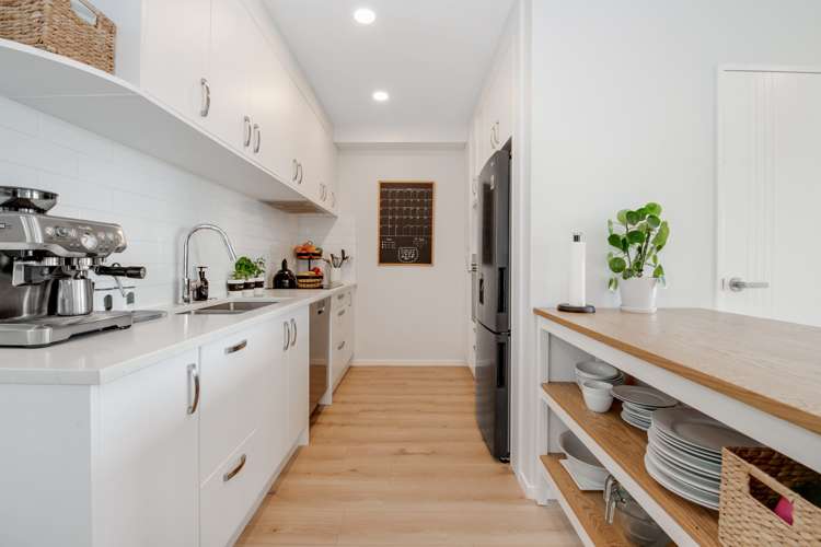 87 Bonair Crescent Silverdale_10