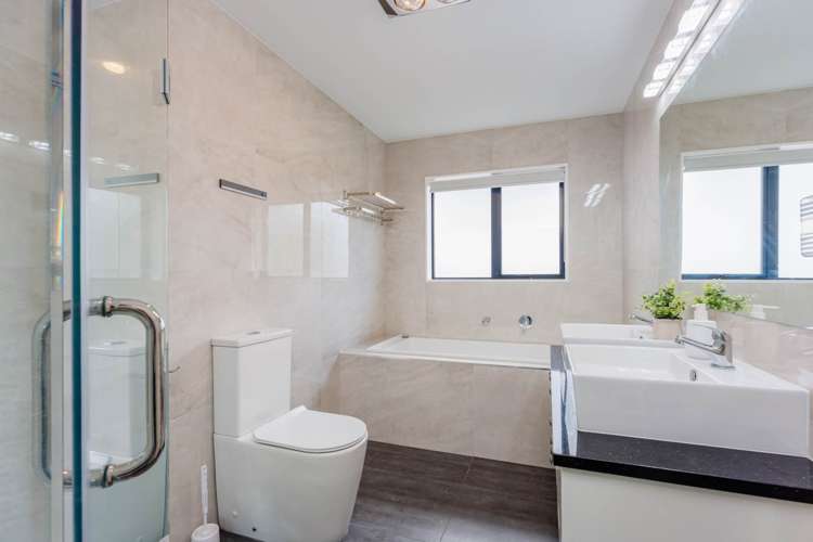 11 Parkview Drive Gulf Harbour_20