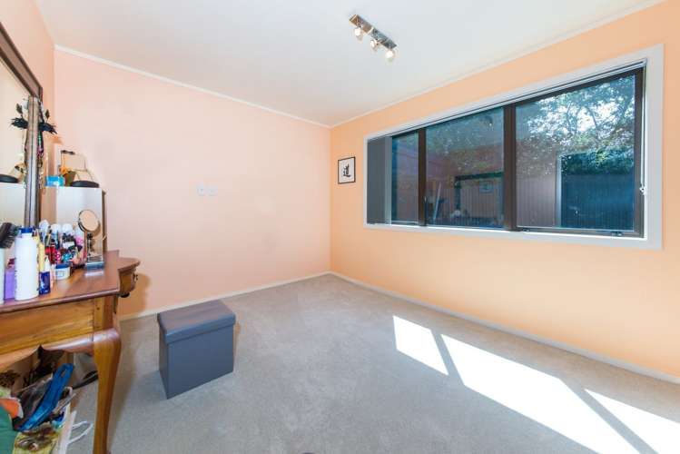 55 Covil Avenue Te Atatu South_17