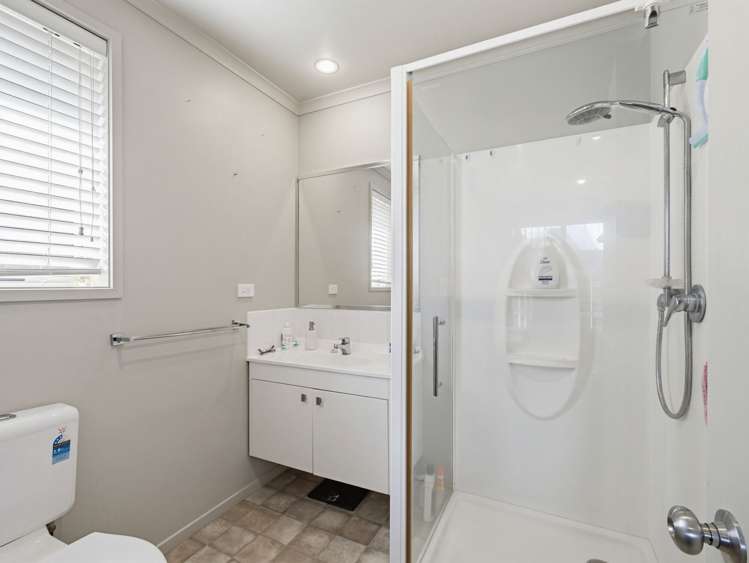 19 Riverholm Drive Mangakakahi_17