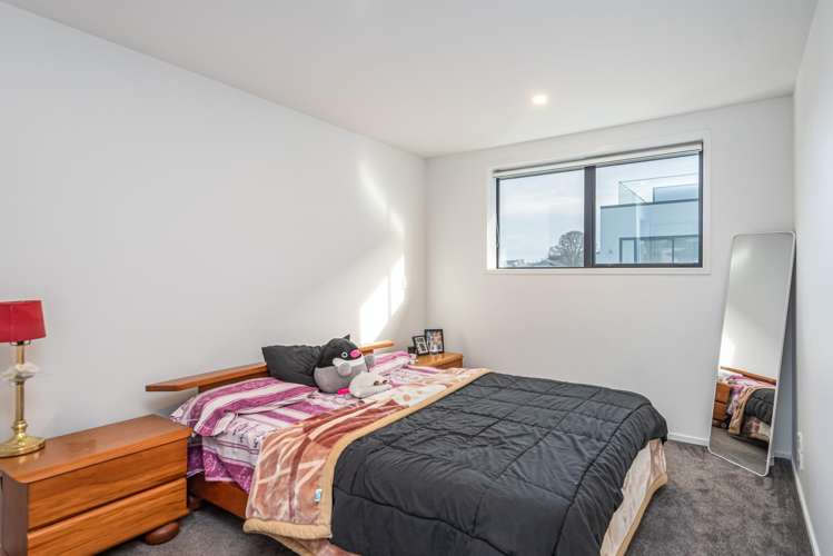8/196 Worcester Street_2