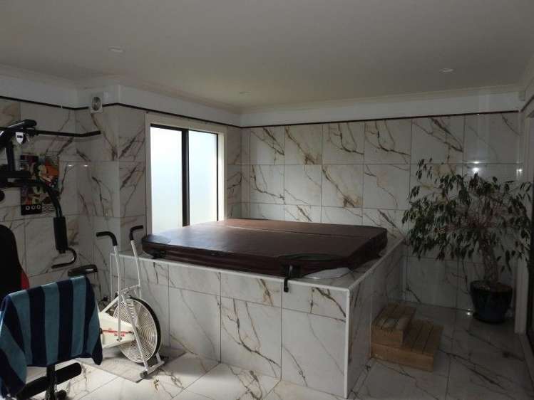 27 Sanctuary Cove Pauanui_5