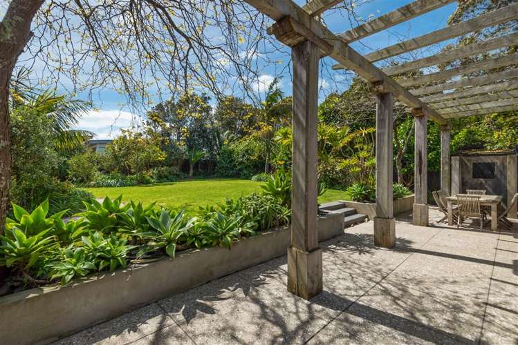 36 Williamson Avenue Belmont_18