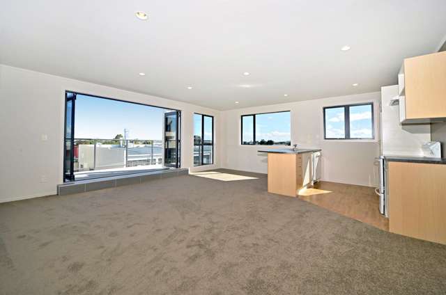 8/9 Freeman Way Manukau_2