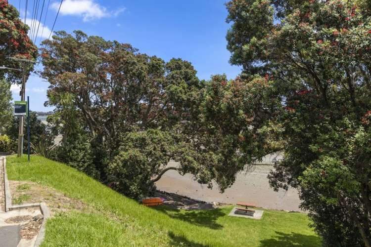 13 Aramoana Avenue Devonport_24