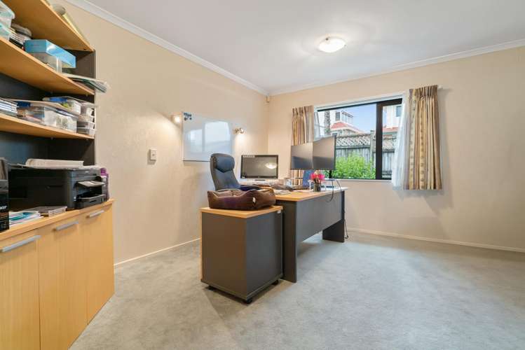 56 Ribbonwood Crescent Goodwood Heights_12