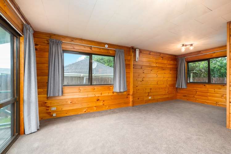 3/9 Te Kanawa Crescent Henderson_9