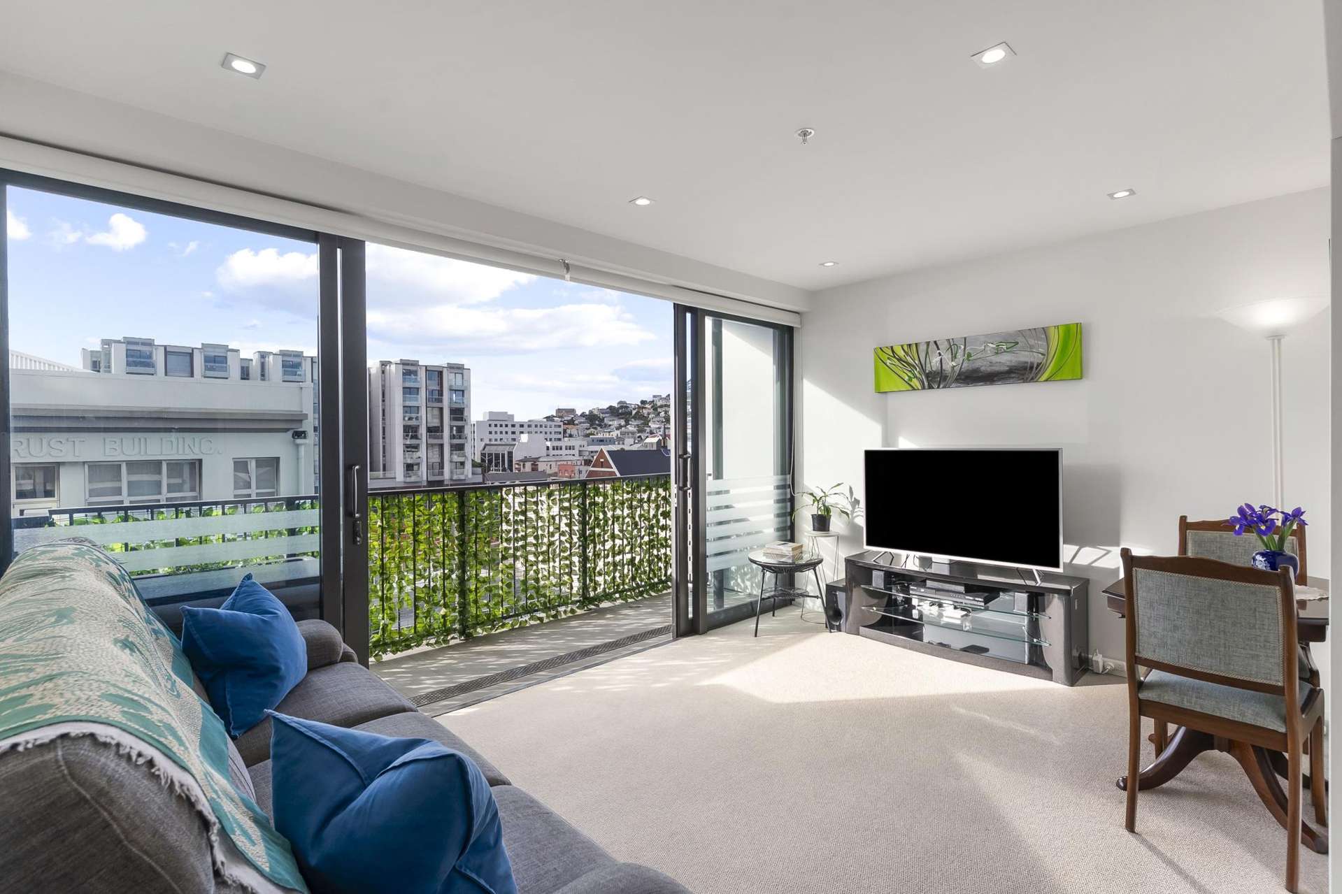 62/13 College Street Te Aro_0