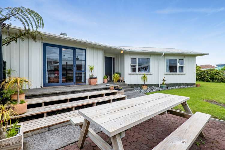 89a Broadway Waitara_16