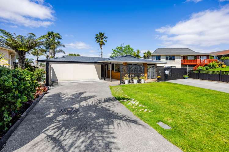 7 Tyrian Close Half Moon Bay_30