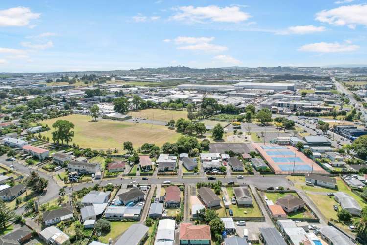 17 Dairy Road Otara_8