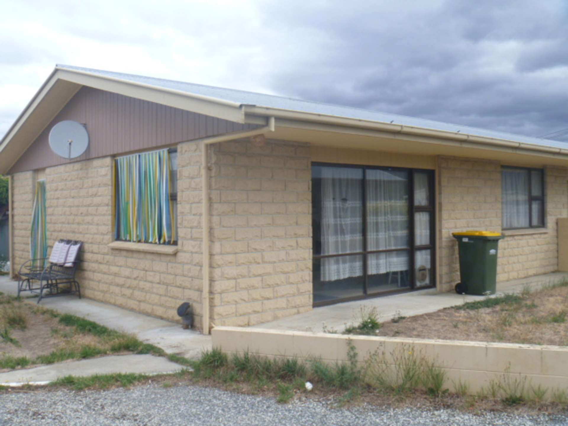 2/12 Campbell Street Alexandra_0