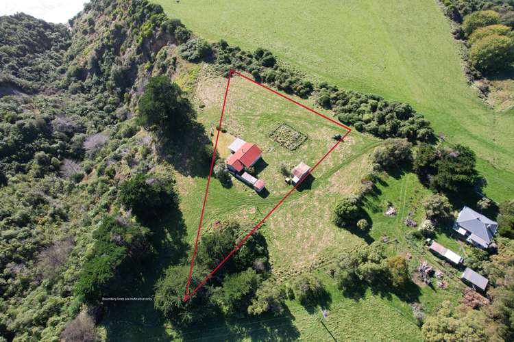 33 Manuka Bay Road Domett_4