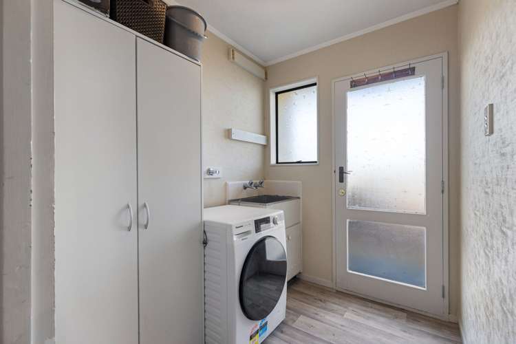 7 Cedar Grove Highbury_12
