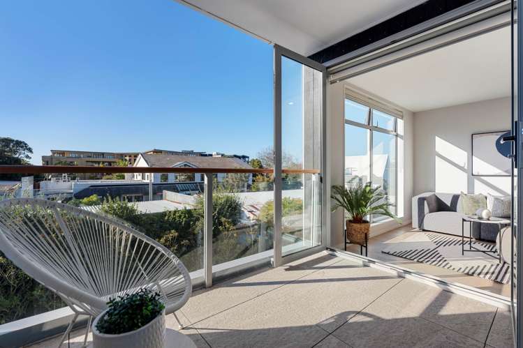 205/19 Bute Road Browns Bay_2