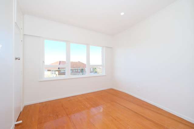 27 Brothers Street 1733_3
