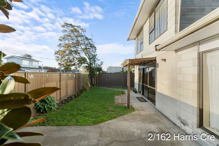 2/162 Harris Crescent Papanui_2