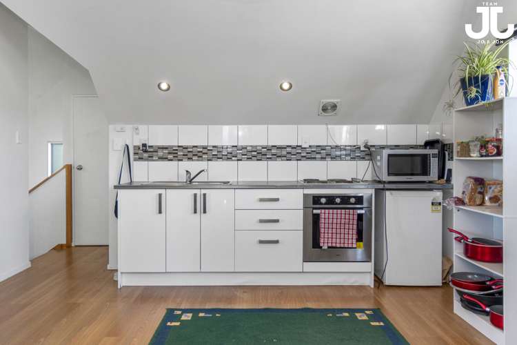 6a Queen Road Bellevue_13