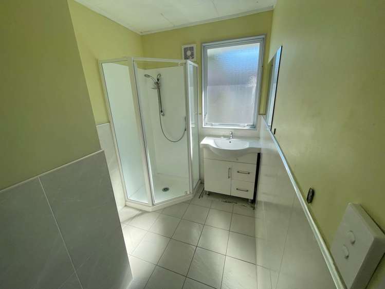 12 Dosina Place Flat Bush_5