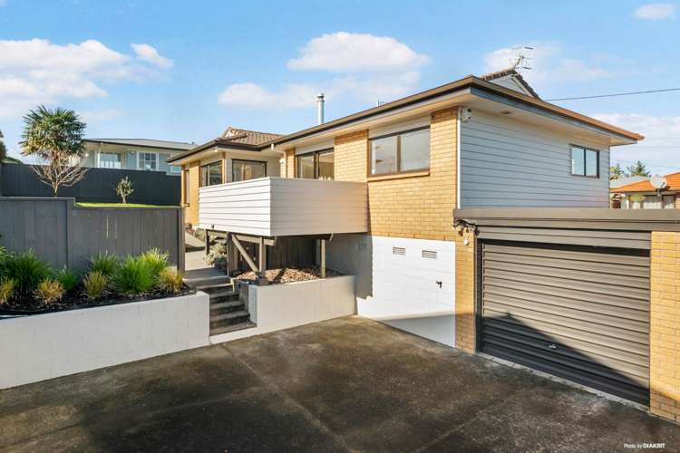 2/42 Howard Road Northcote_16